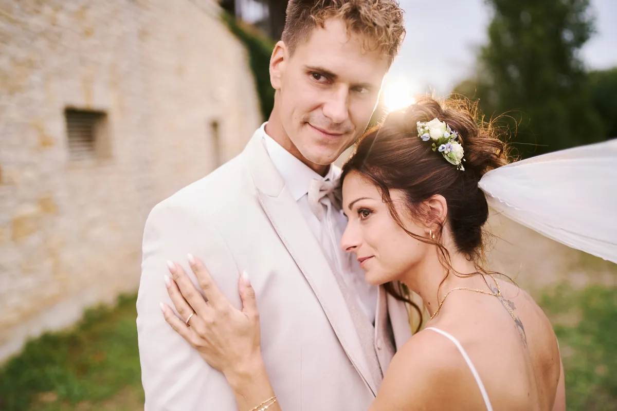 Couple de mariés photographié en Limousin